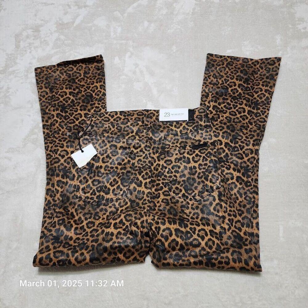 7 For All Mankind Sz 23 Vegan Leather Leopard Print Slim Fit Kick Flare Jeans - Picture 4 of 13
